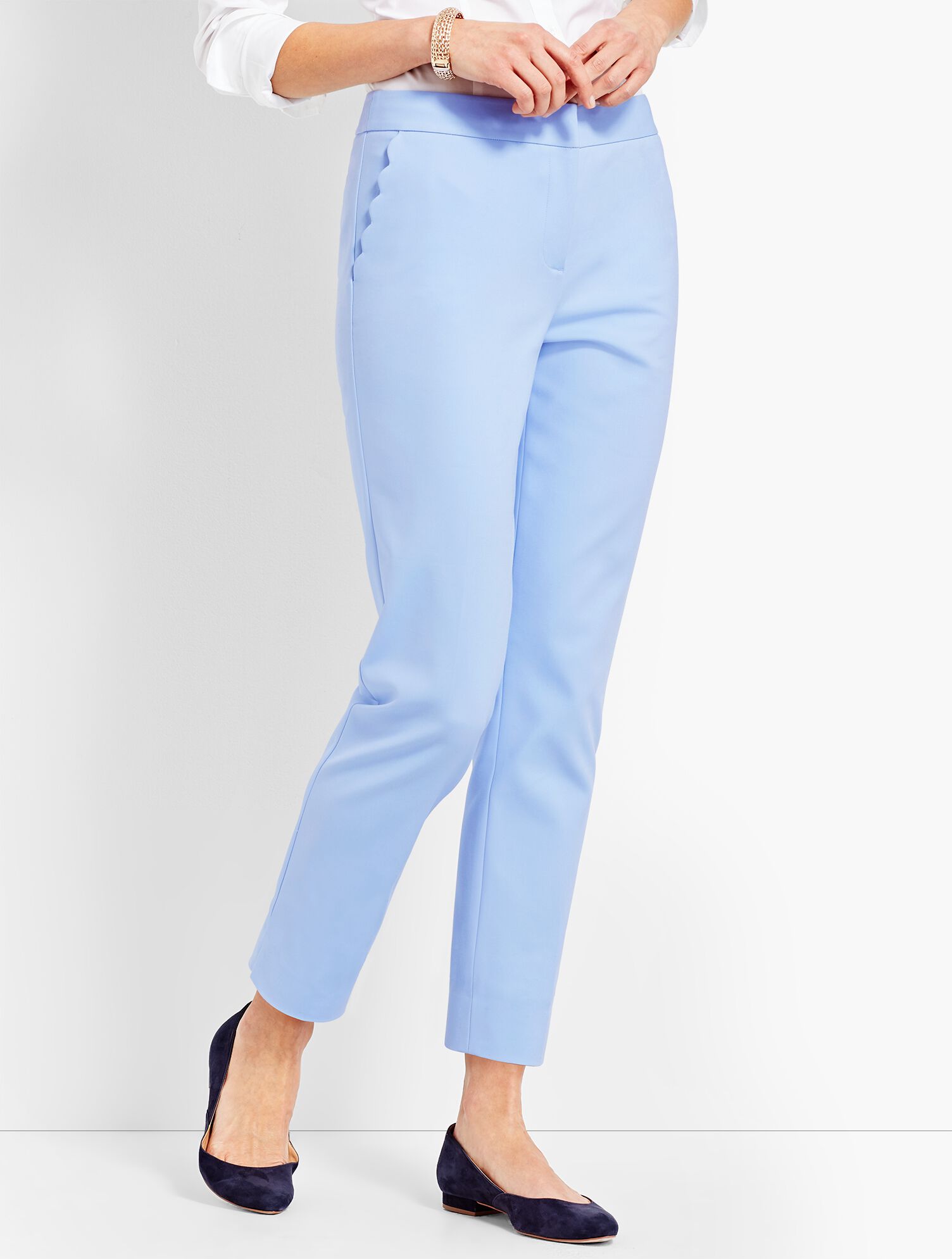 Scallop Pocket Slim Ankle