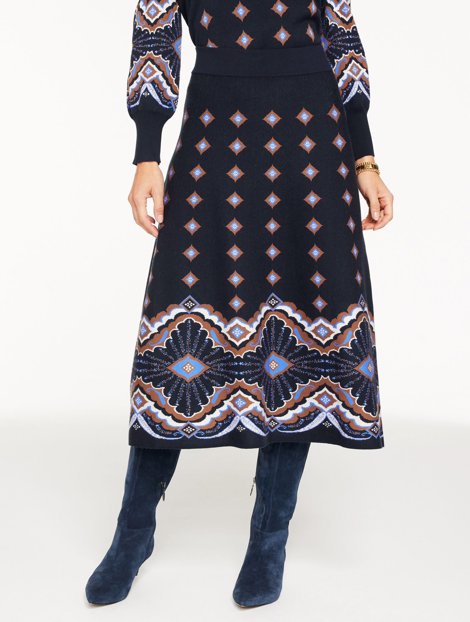 Jacquard Fit &amp; Flare Skirt - Scallop Medallion