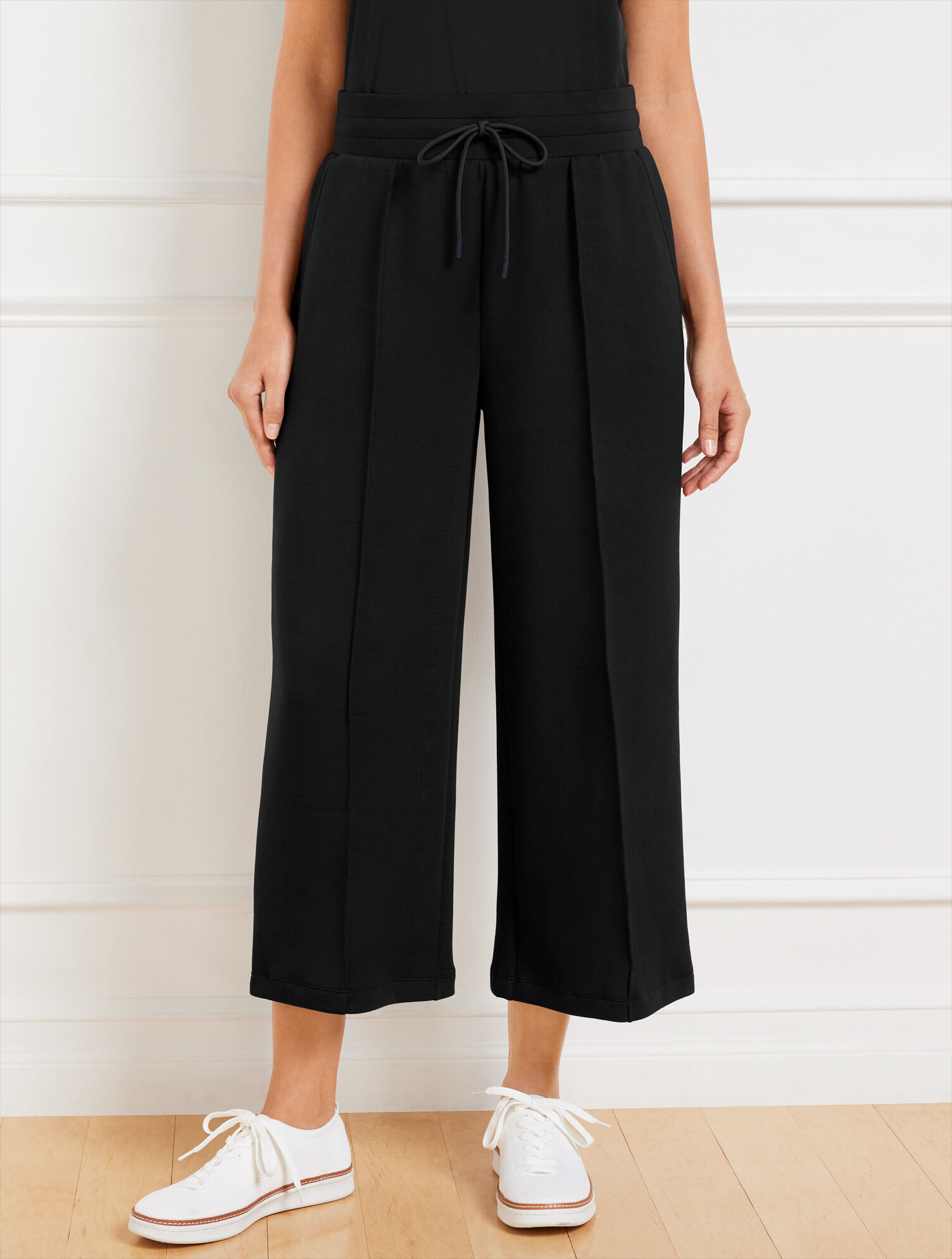 AirKnit Stretch Wide Crop Pants