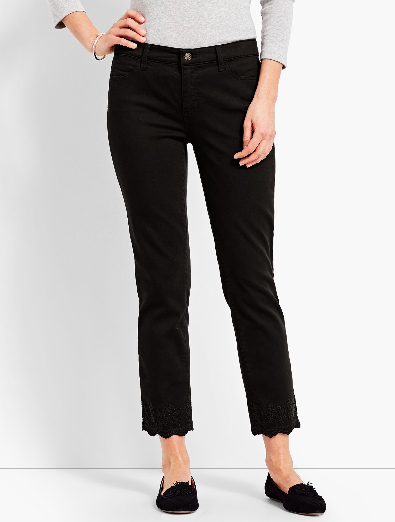 Scallop-Hem Denim Slim Ankle - Black